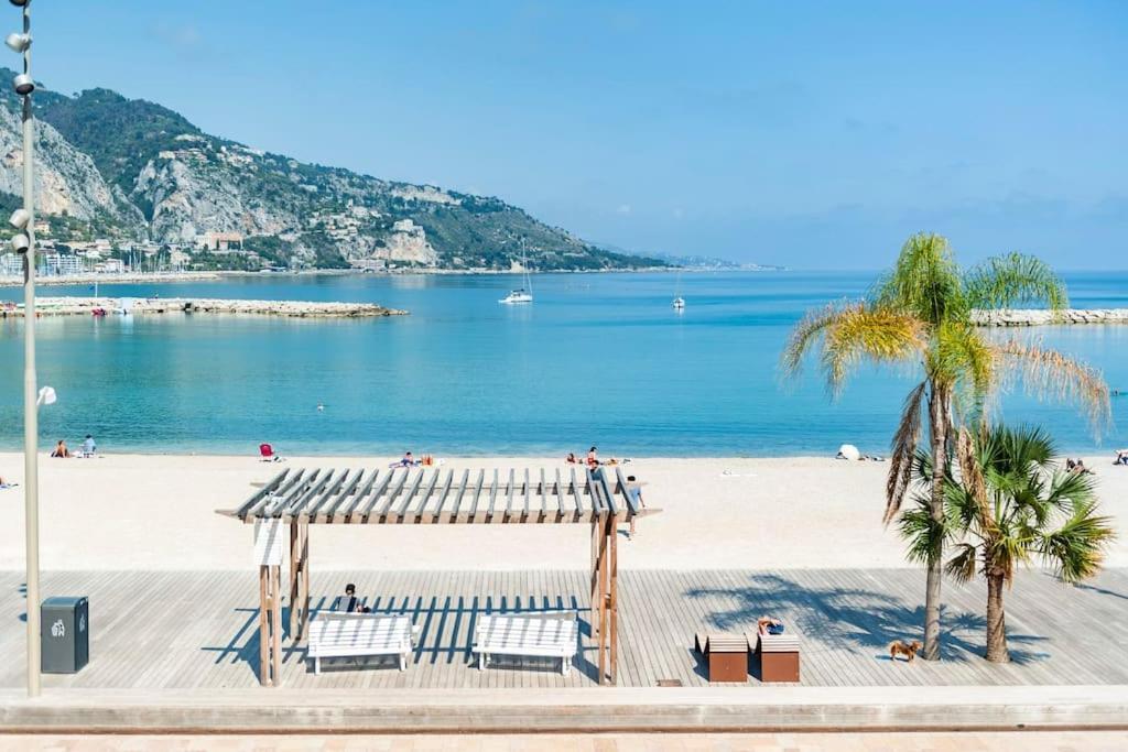 Superbe Studio Avec Terrasse En Front De Mer ม็องตง ภายนอก รูปภาพ