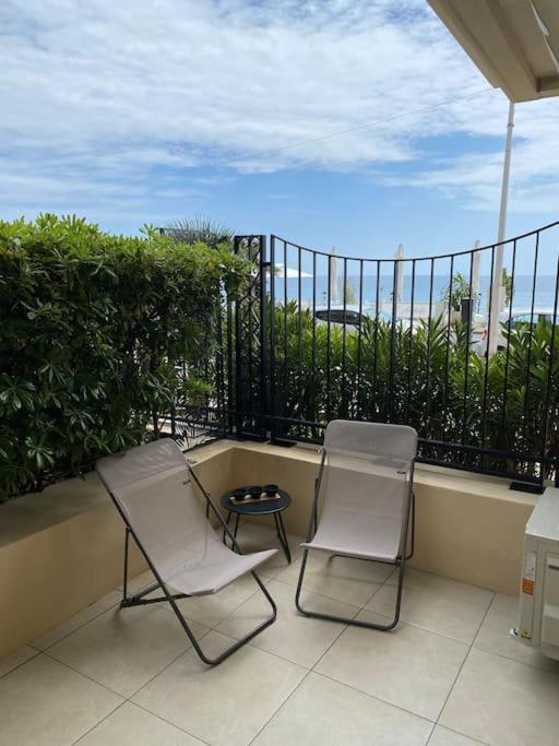 Superbe Studio Avec Terrasse En Front De Mer ม็องตง ภายนอก รูปภาพ